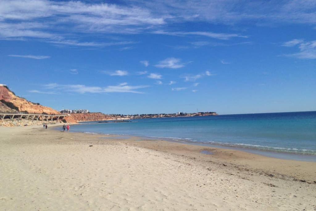Lovely Apartment In Cabo Roig Near Beach Орихуела Екстериор снимка